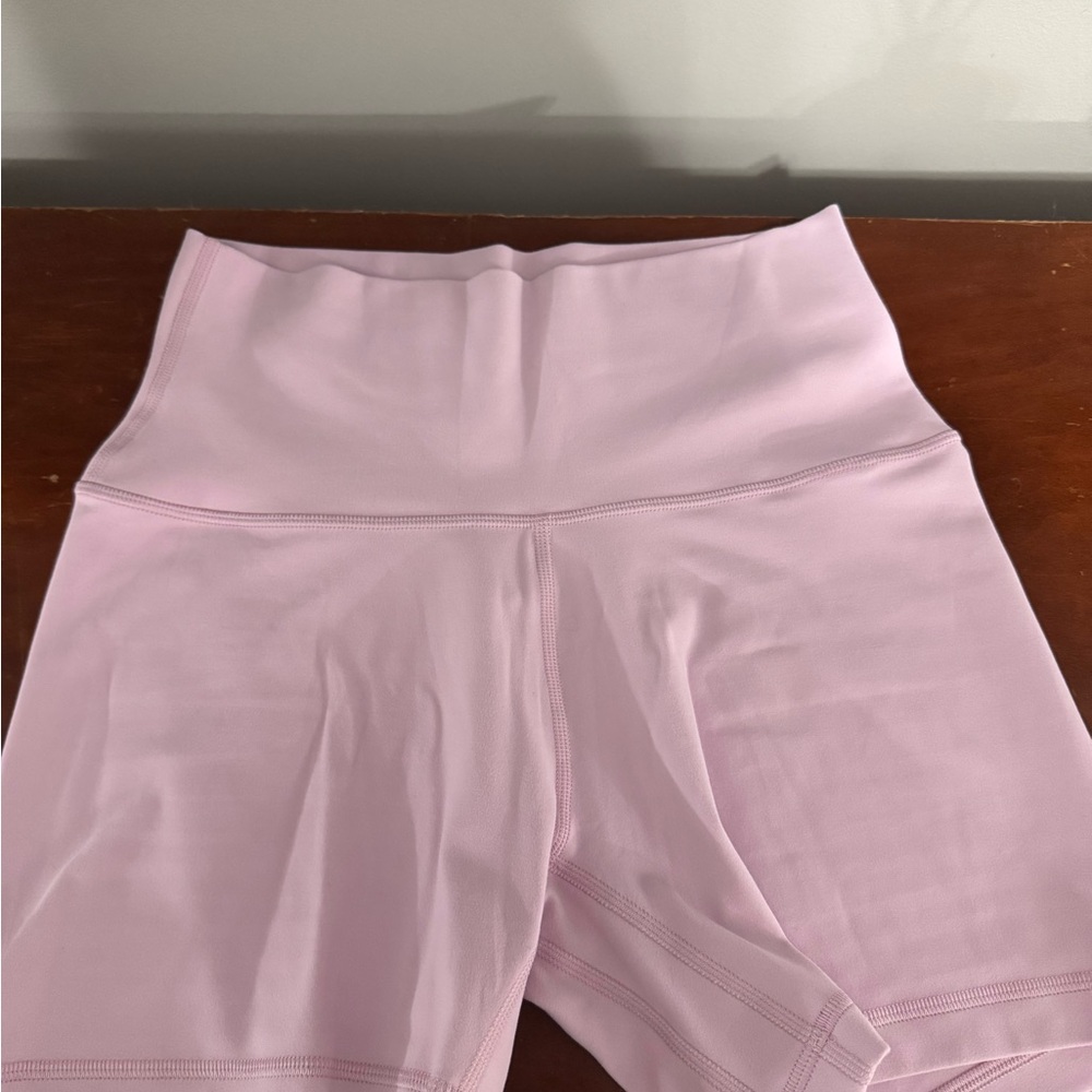 Aritzia Light Pink Women's Bike Shorts